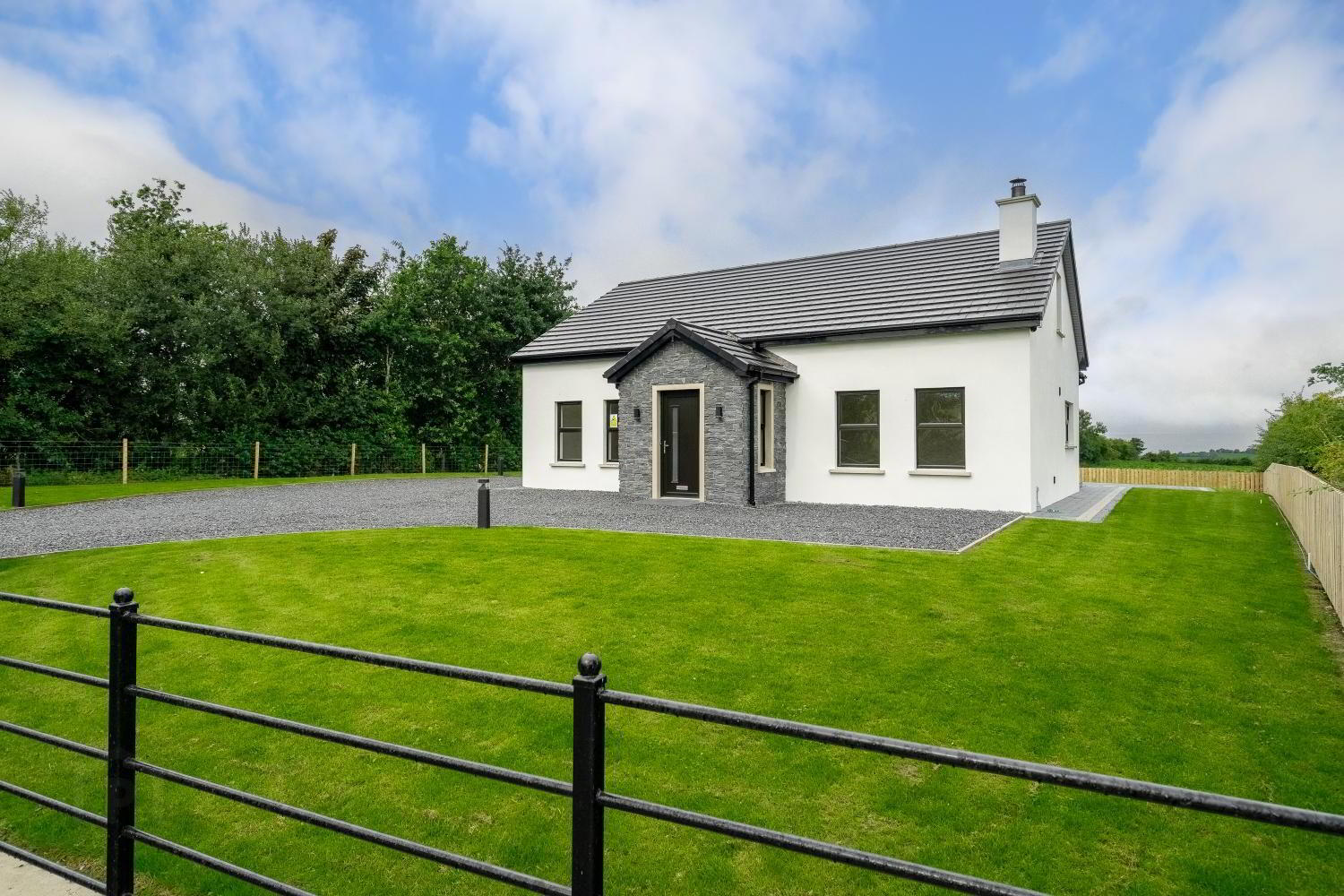 15 Killyclooney Road 3 of 31