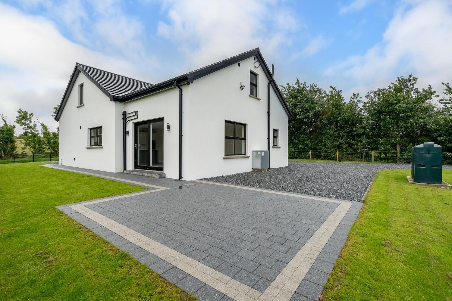 15 Killyclooney Road 6 of 31