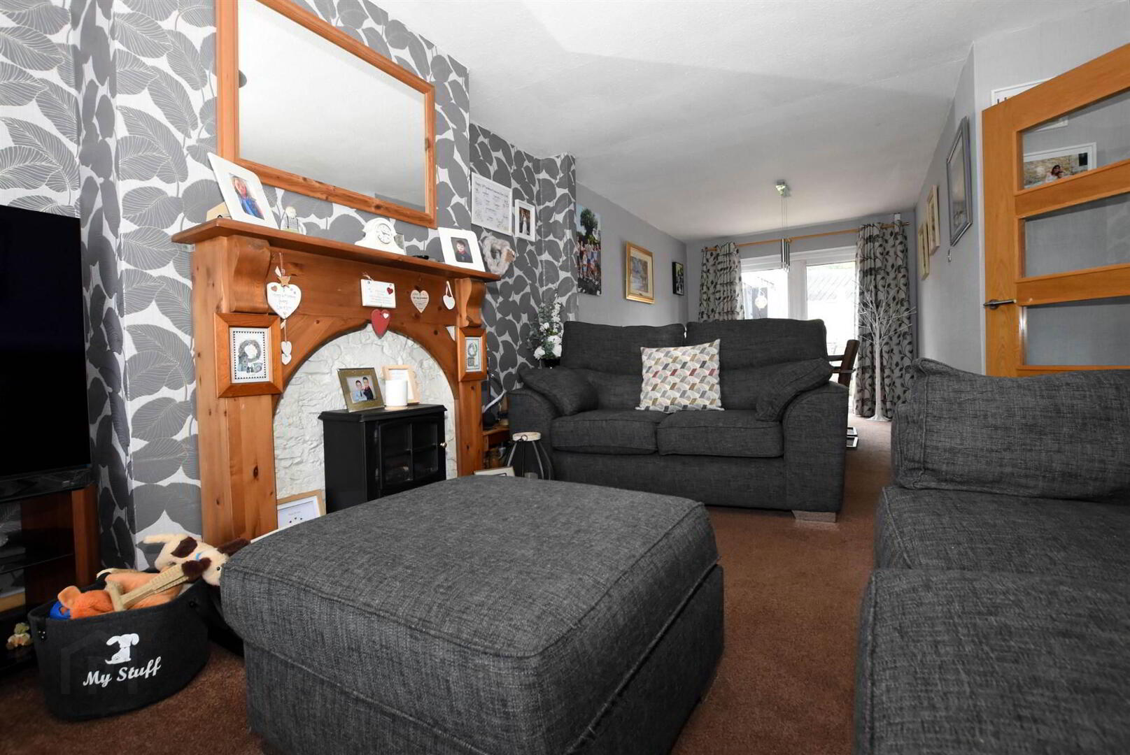 28 Abbeydale Park 6 of 19