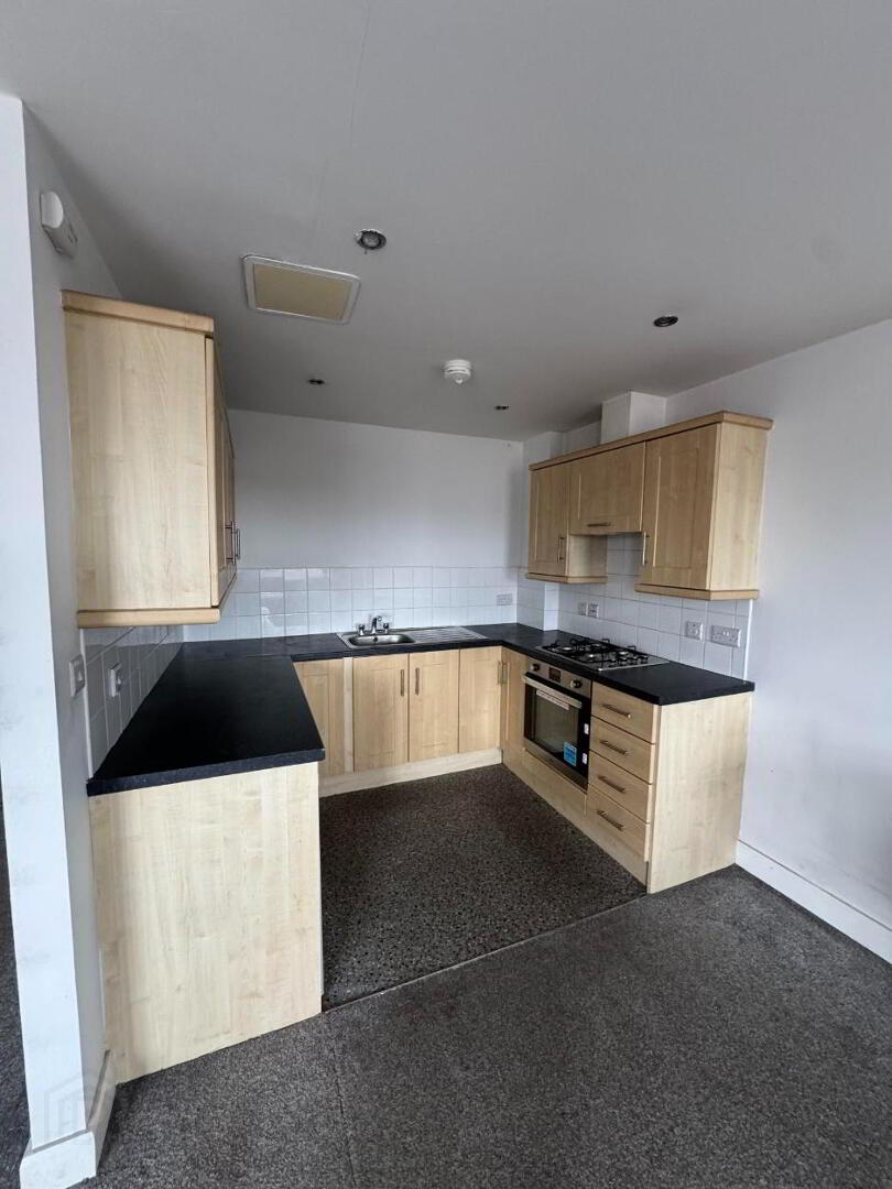 706 College Court Central, 56 King Street 6 of 14