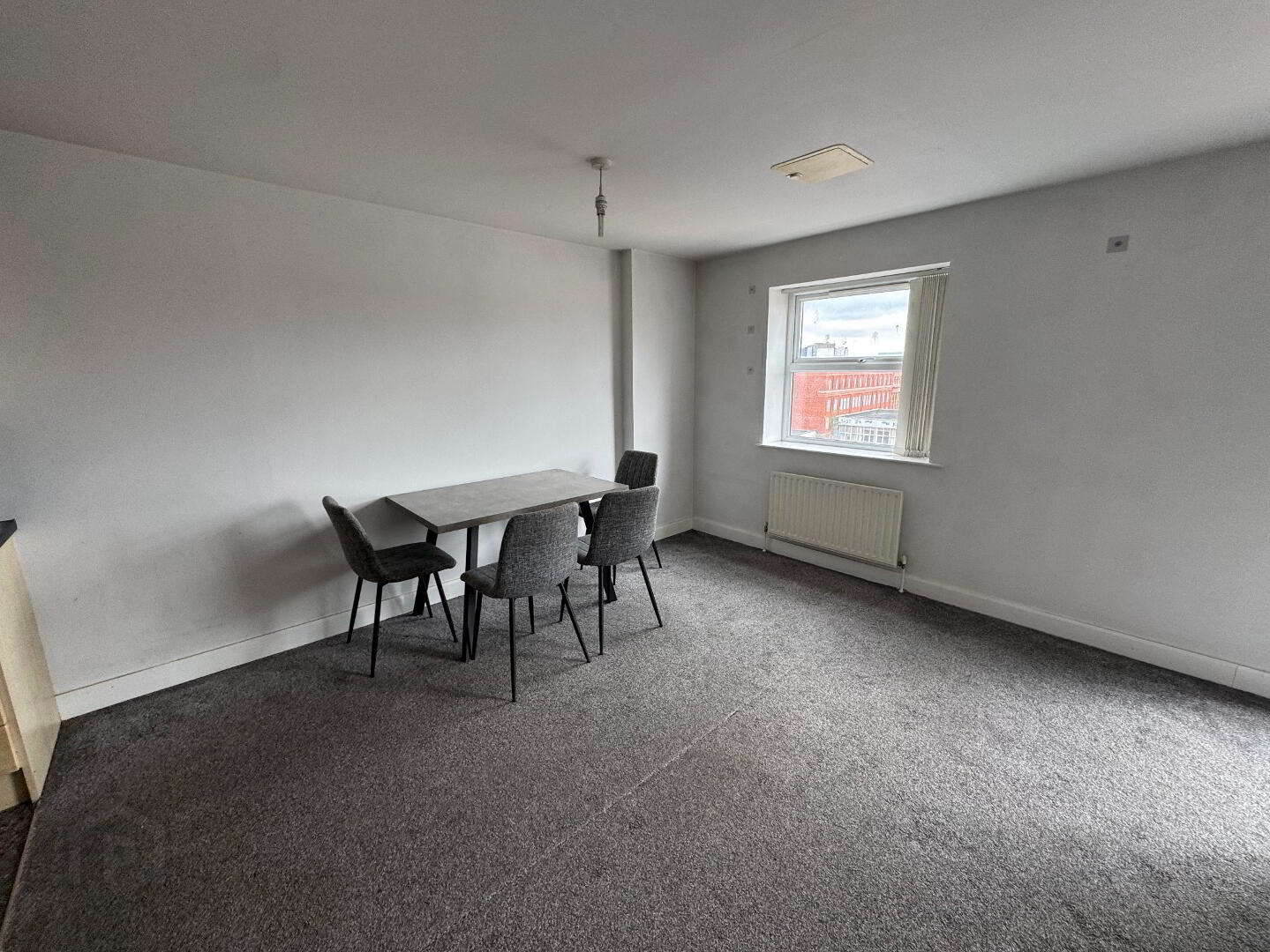 706 College Court Central, 56 King Street 5 of 14