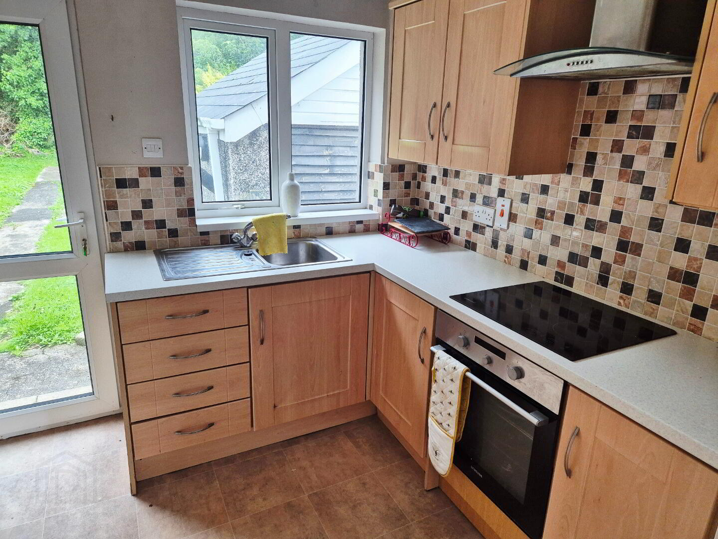 47 Portrush Road 7 of 16