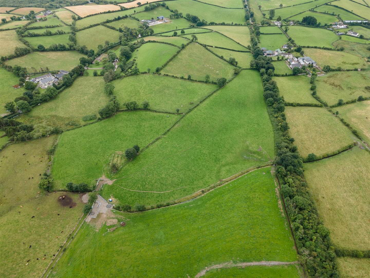 150m SOUTH OF, 14 Annacloy Road 11 of 13