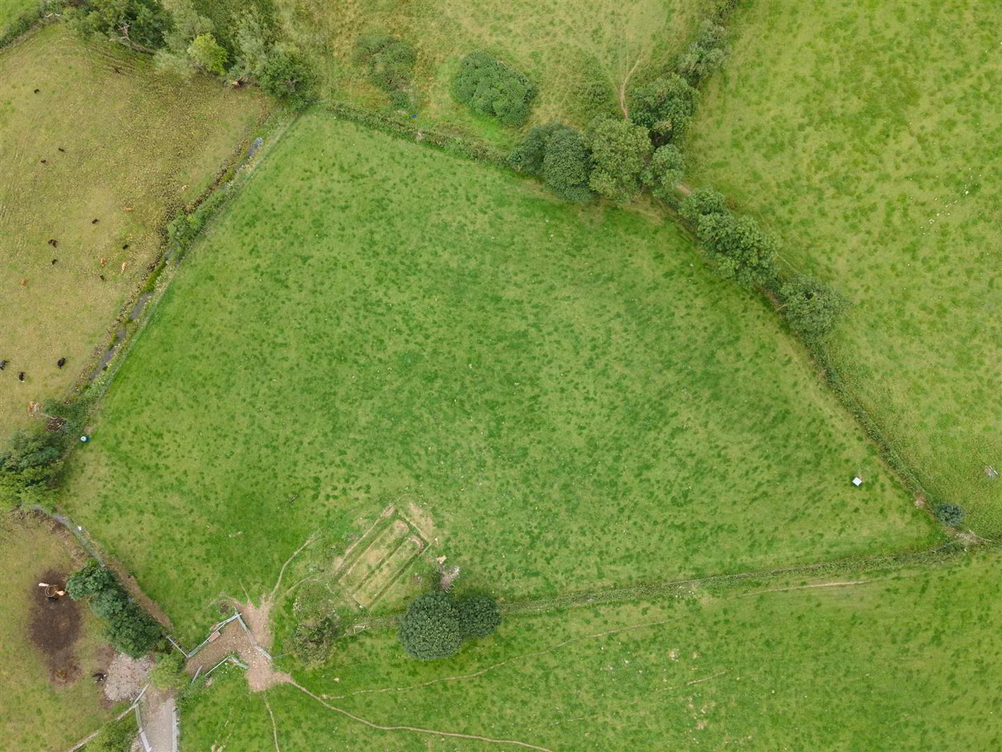 150m SOUTH OF, 14 Annacloy Road 12 of 13