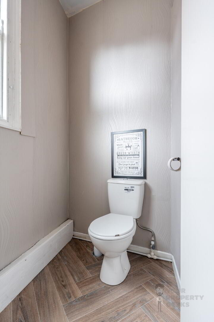 Office 4, 395 Lisburn Road 10 of 17