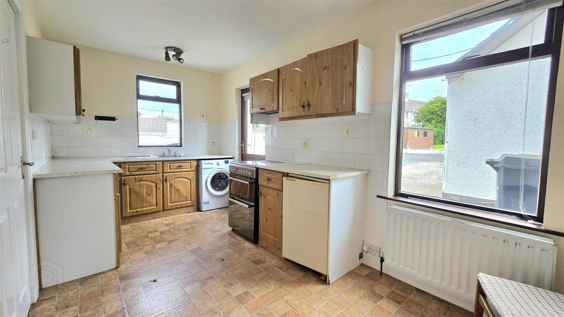 11 Kildrum Road 4 of 14