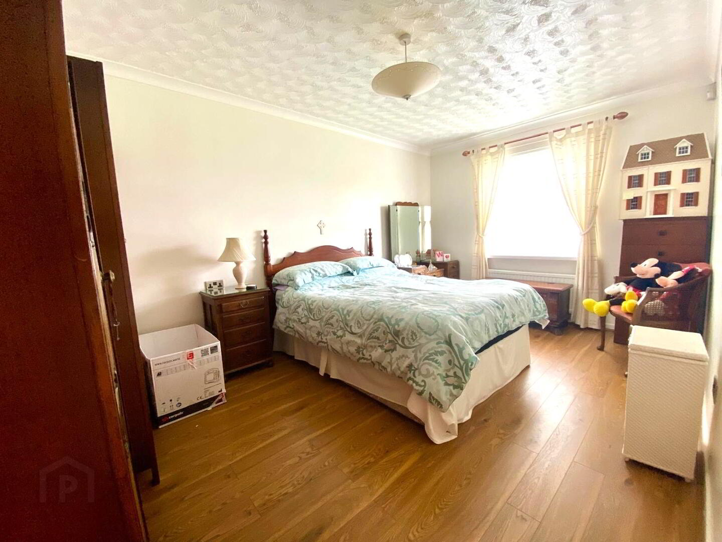 2 Henly Grove 7 of 15