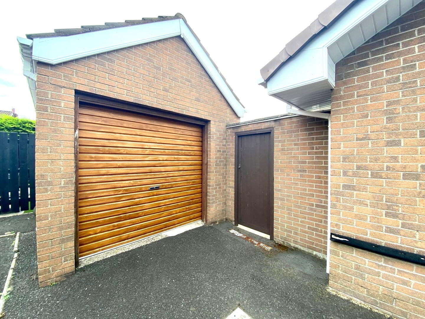 2 Henly Grove 12 of 15