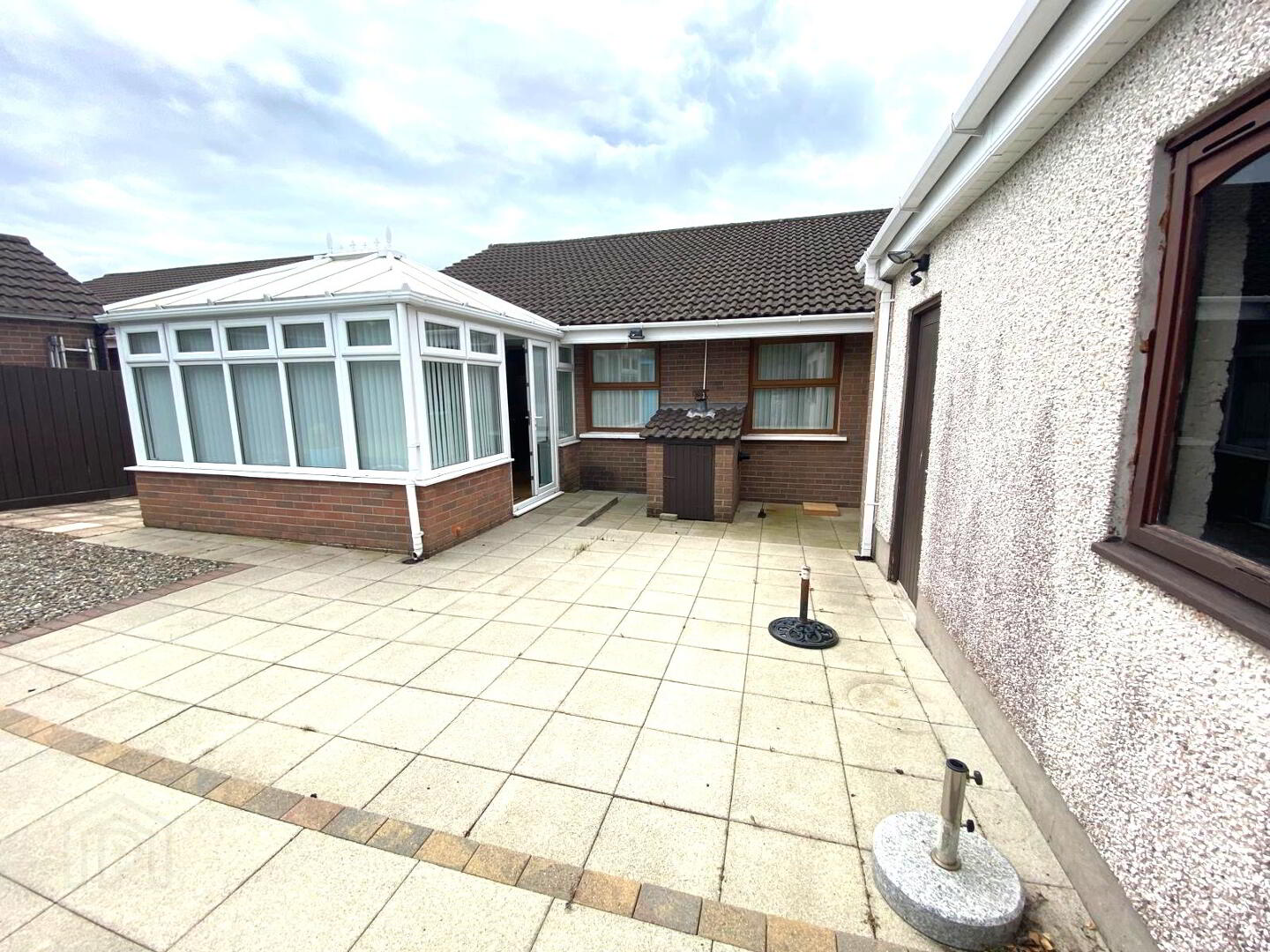 2 Henly Grove 13 of 15