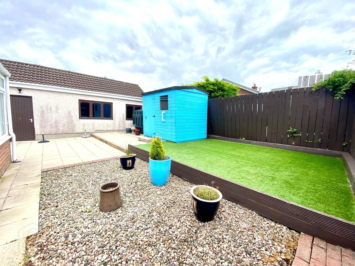 2 Henly Grove 14 of 15