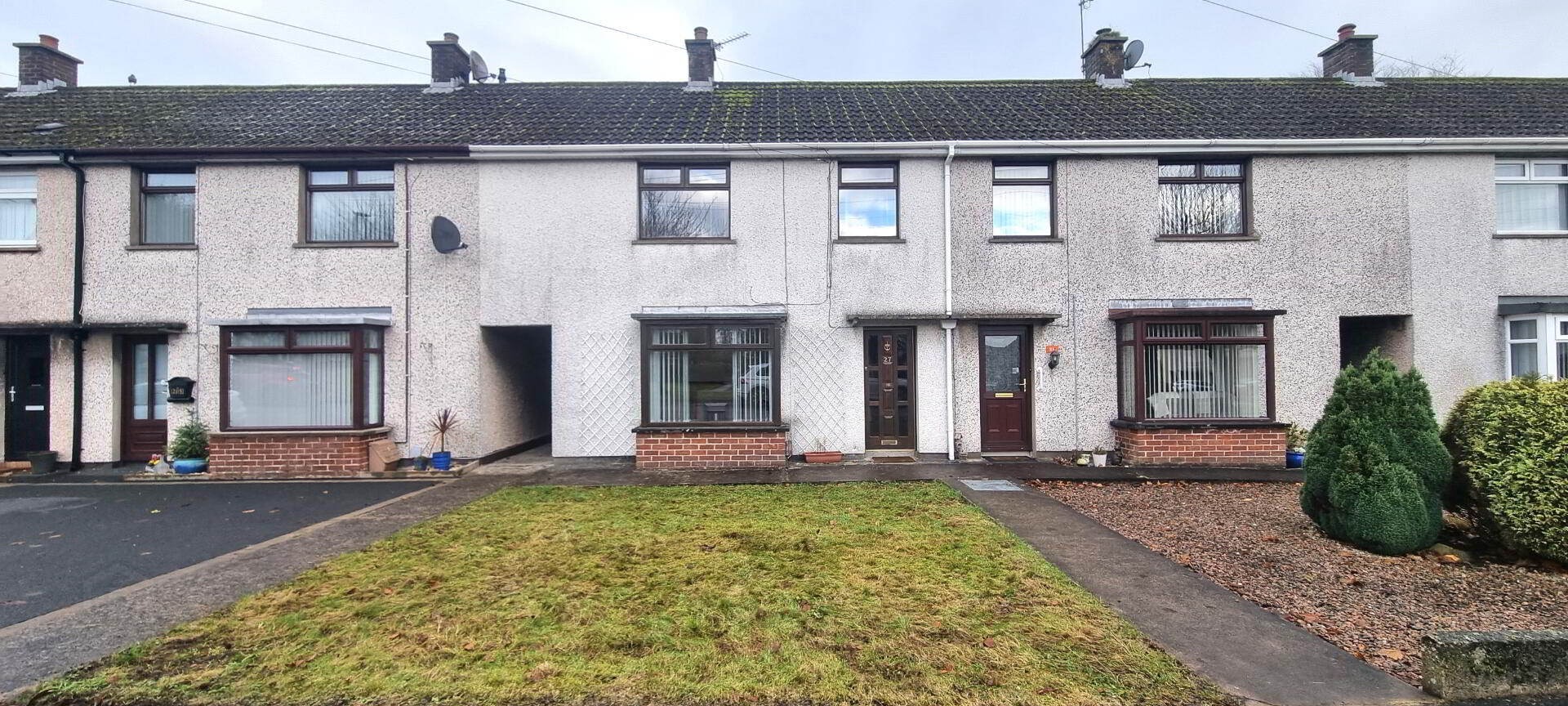 27 Hawthorn Way 1 of 13