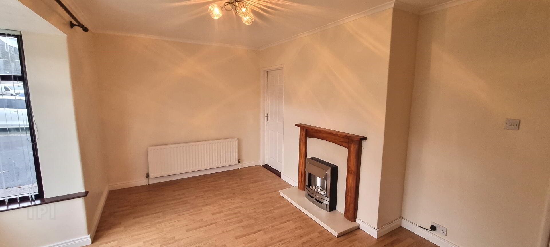 27 Hawthorn Way 6 of 13