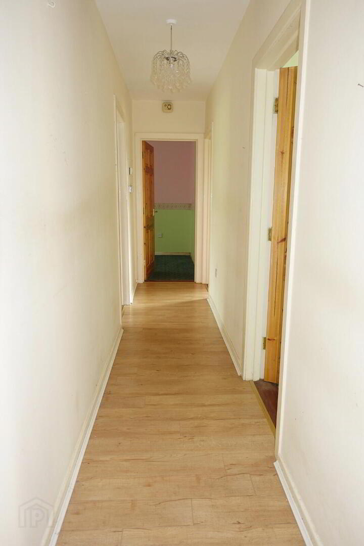 14 Crevenish Road 11 of 29