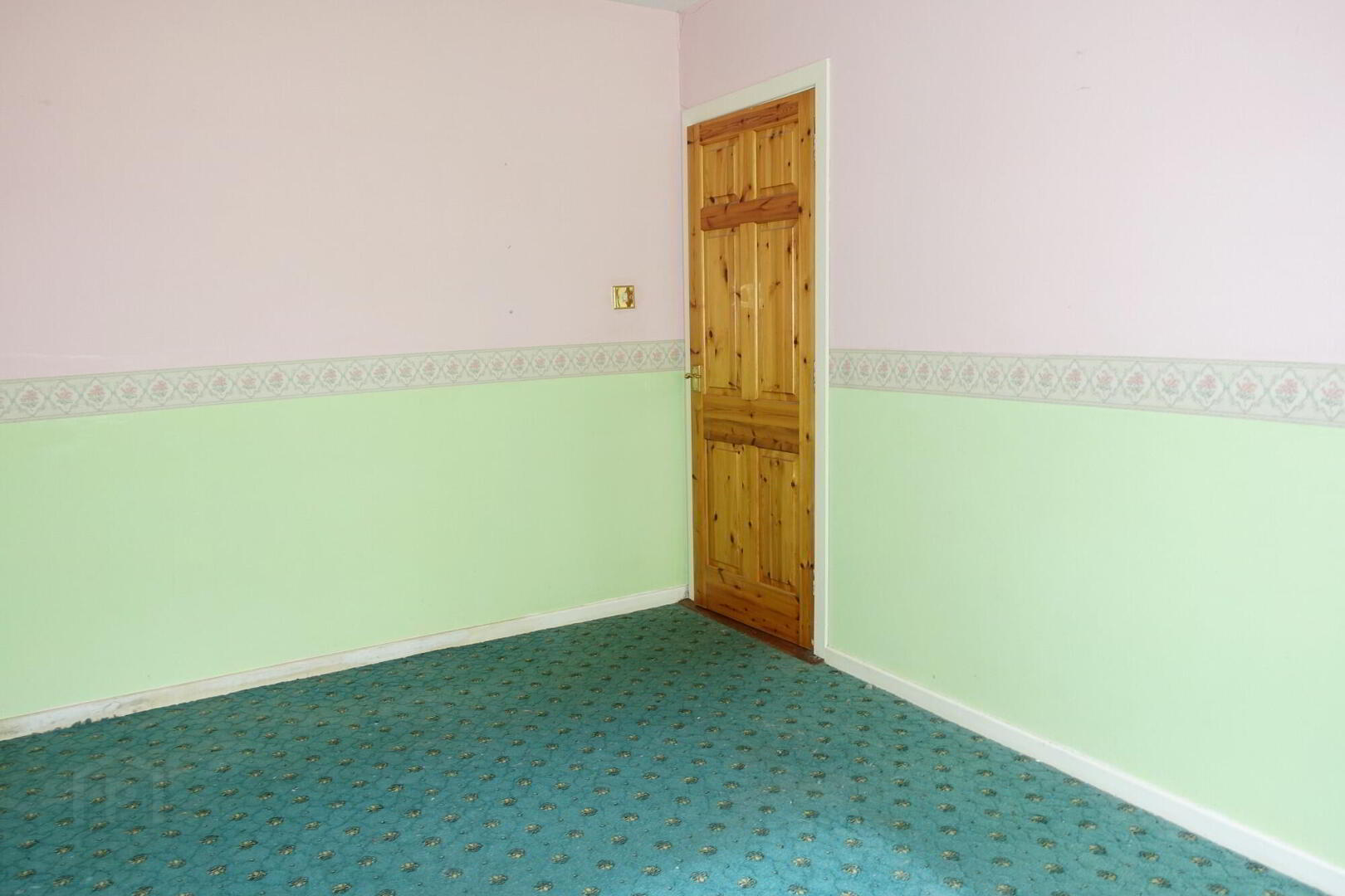14 Crevenish Road 19 of 29