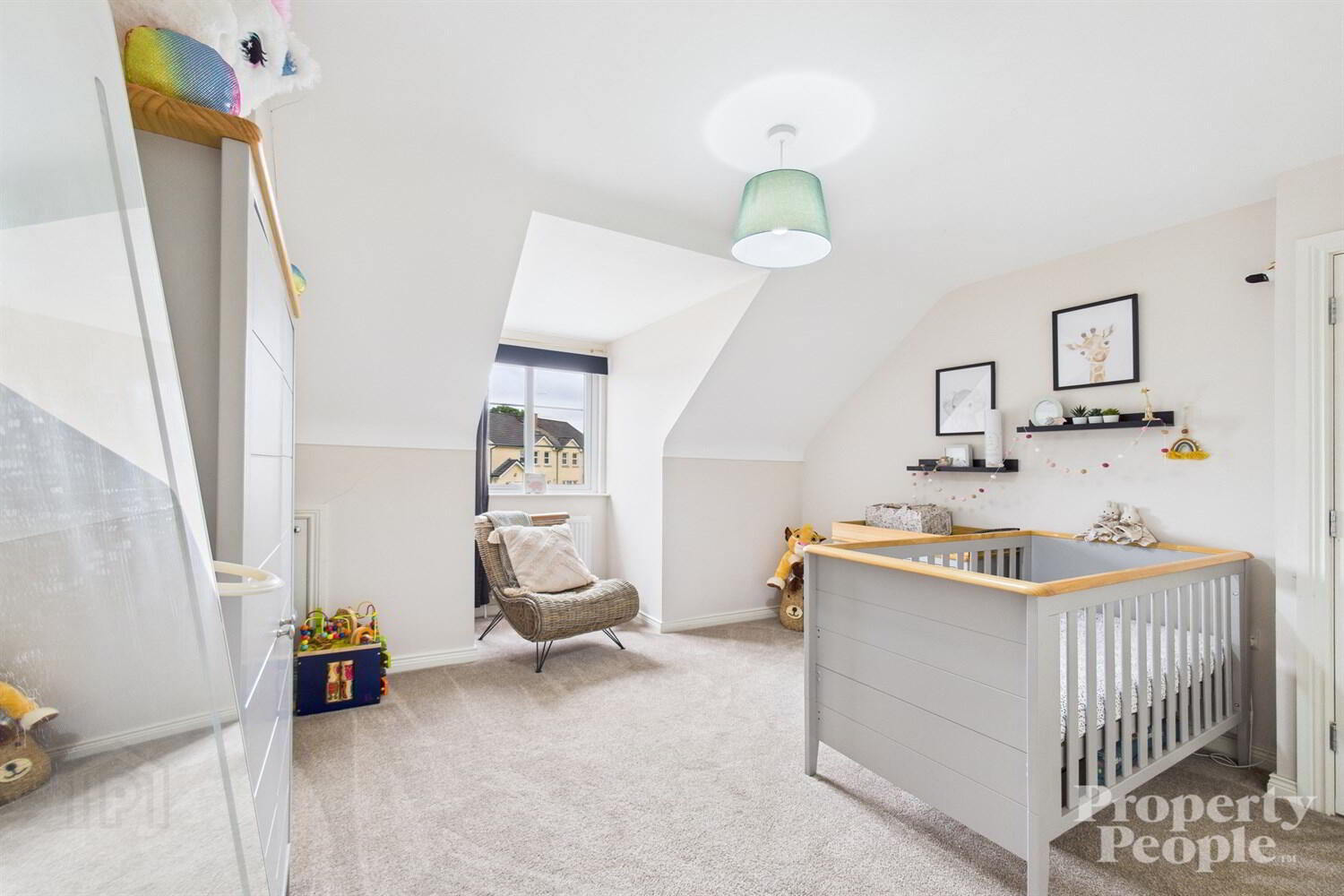 20 Primrose Hill 8 of 20