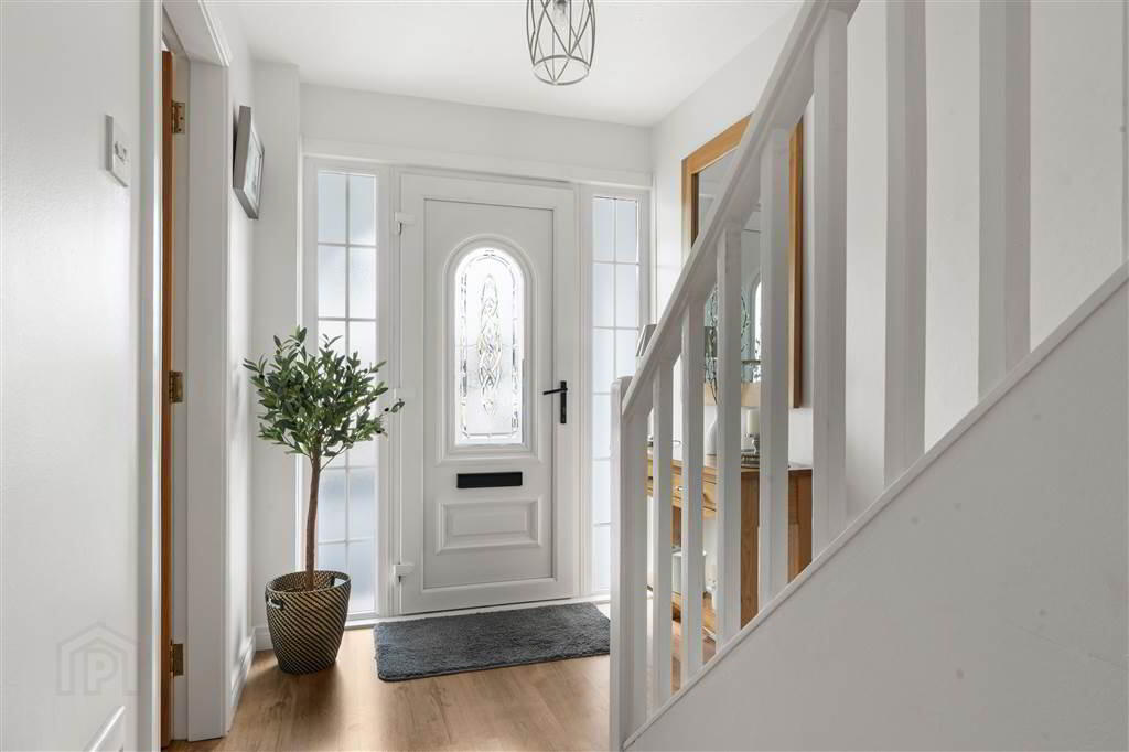 89 Dunfane Park 4 of 28