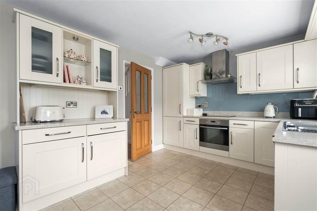 89 Dunfane Park 13 of 28