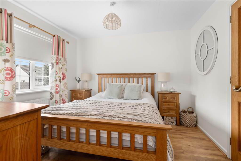 89 Dunfane Park 17 of 28