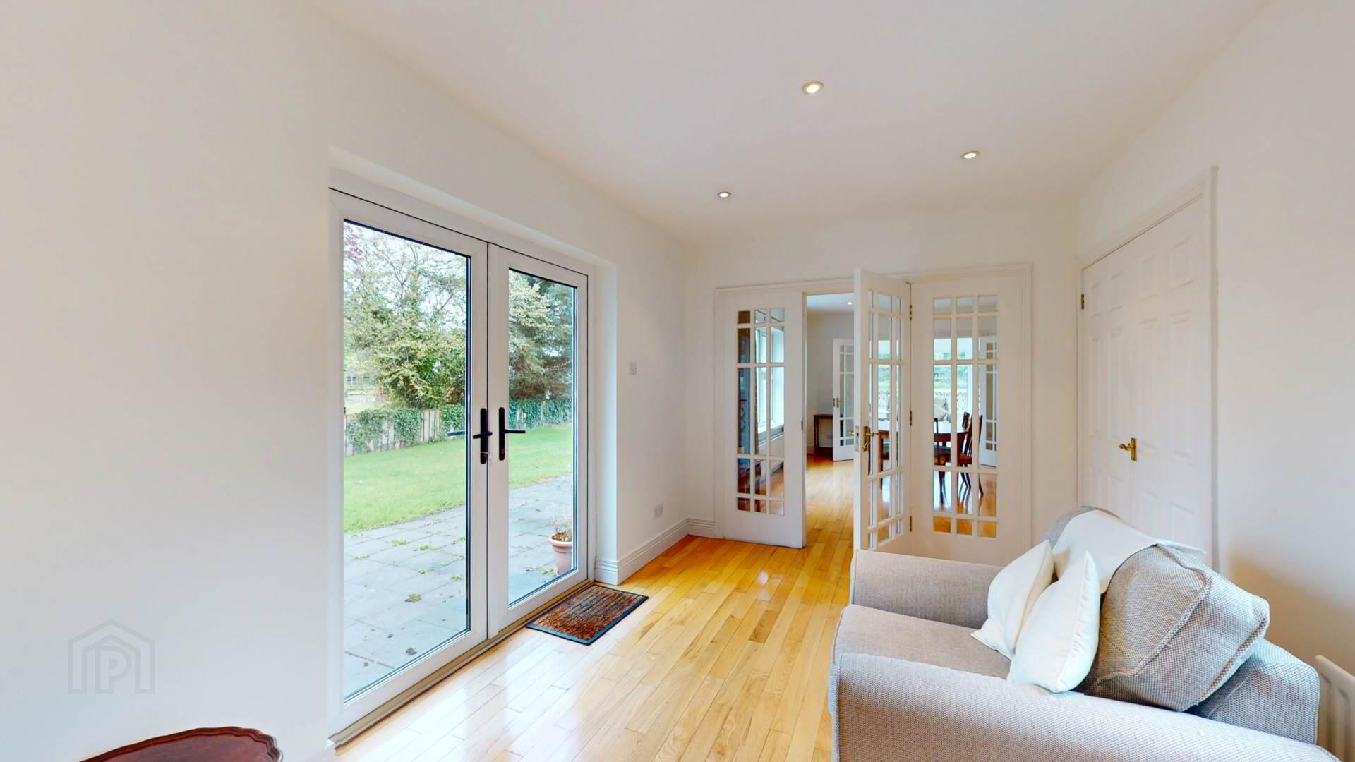 12 Church Road 18 of 65
