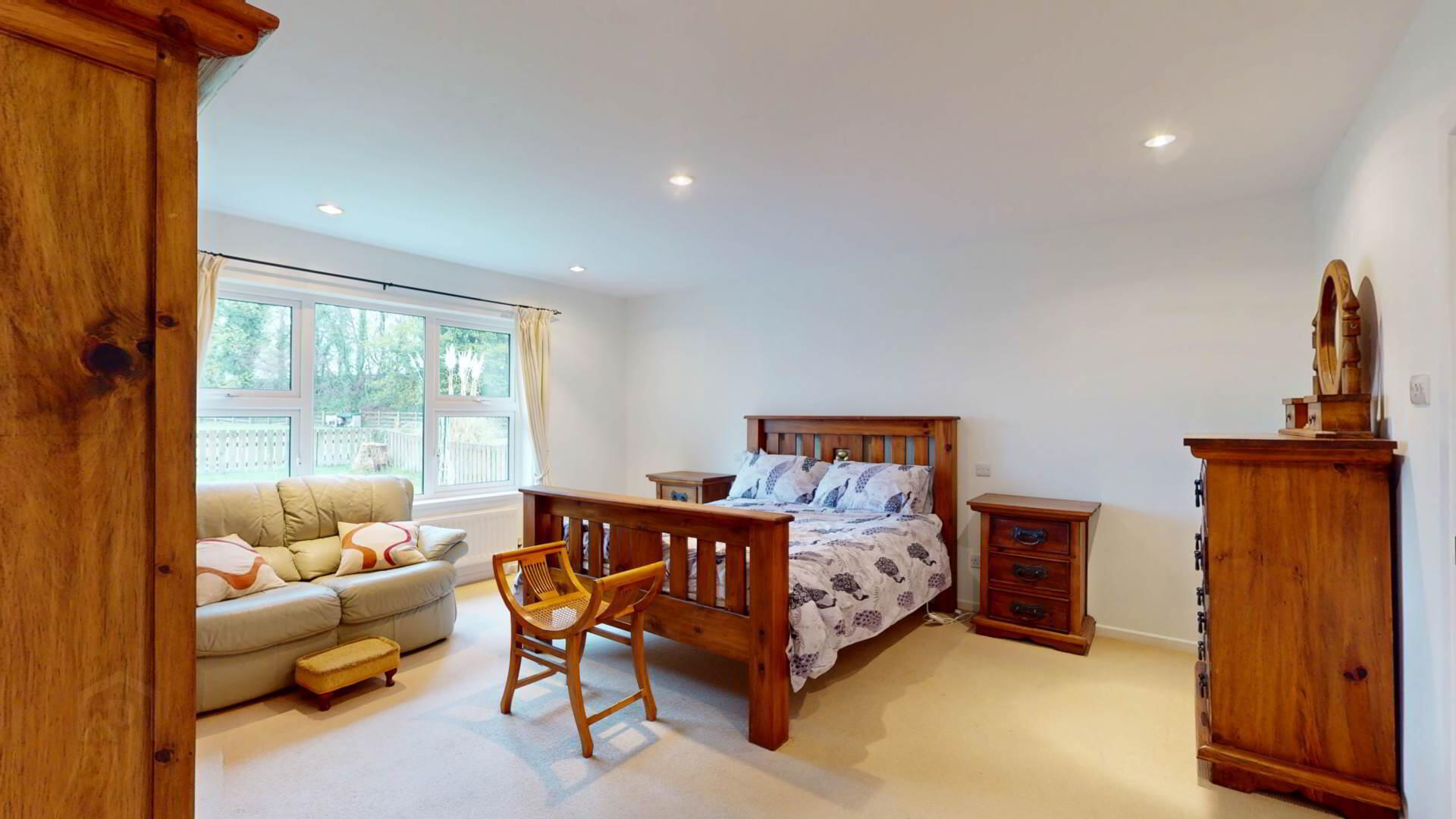 12 Church Road 54 of 65