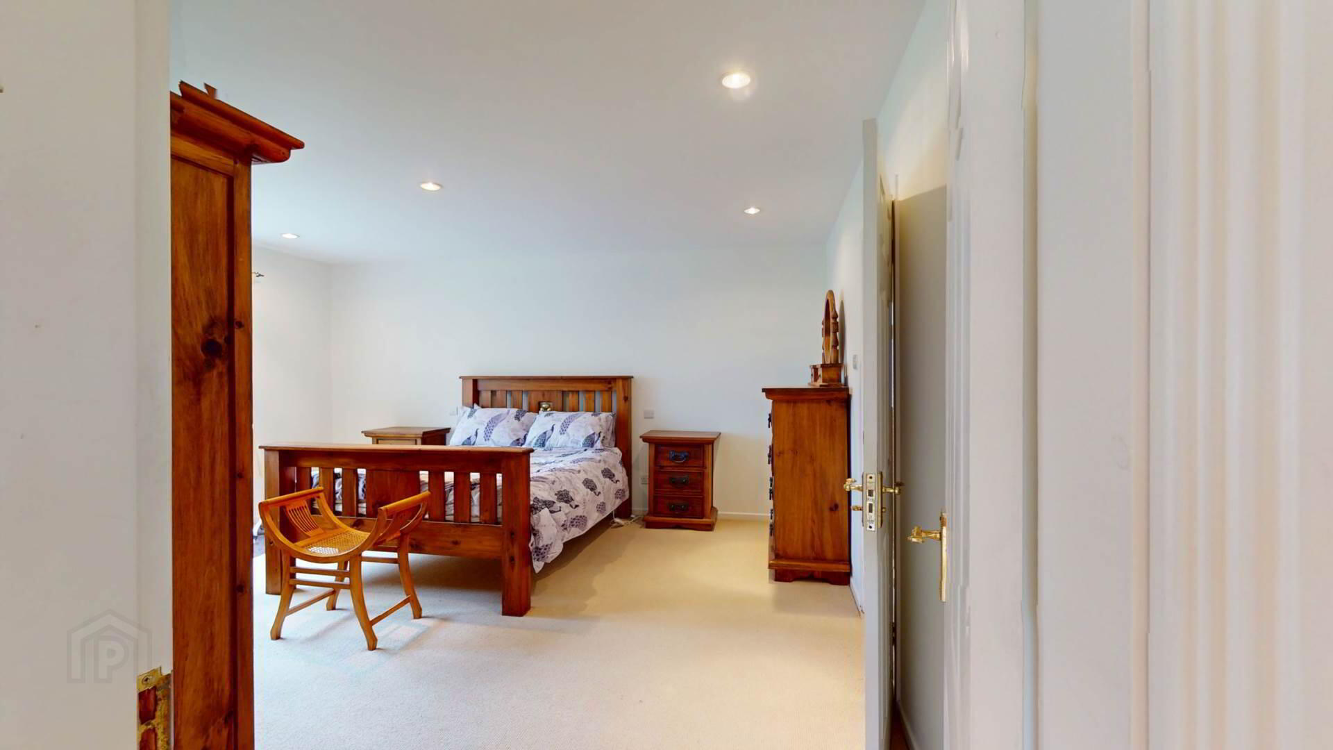 12 Church Road 55 of 65