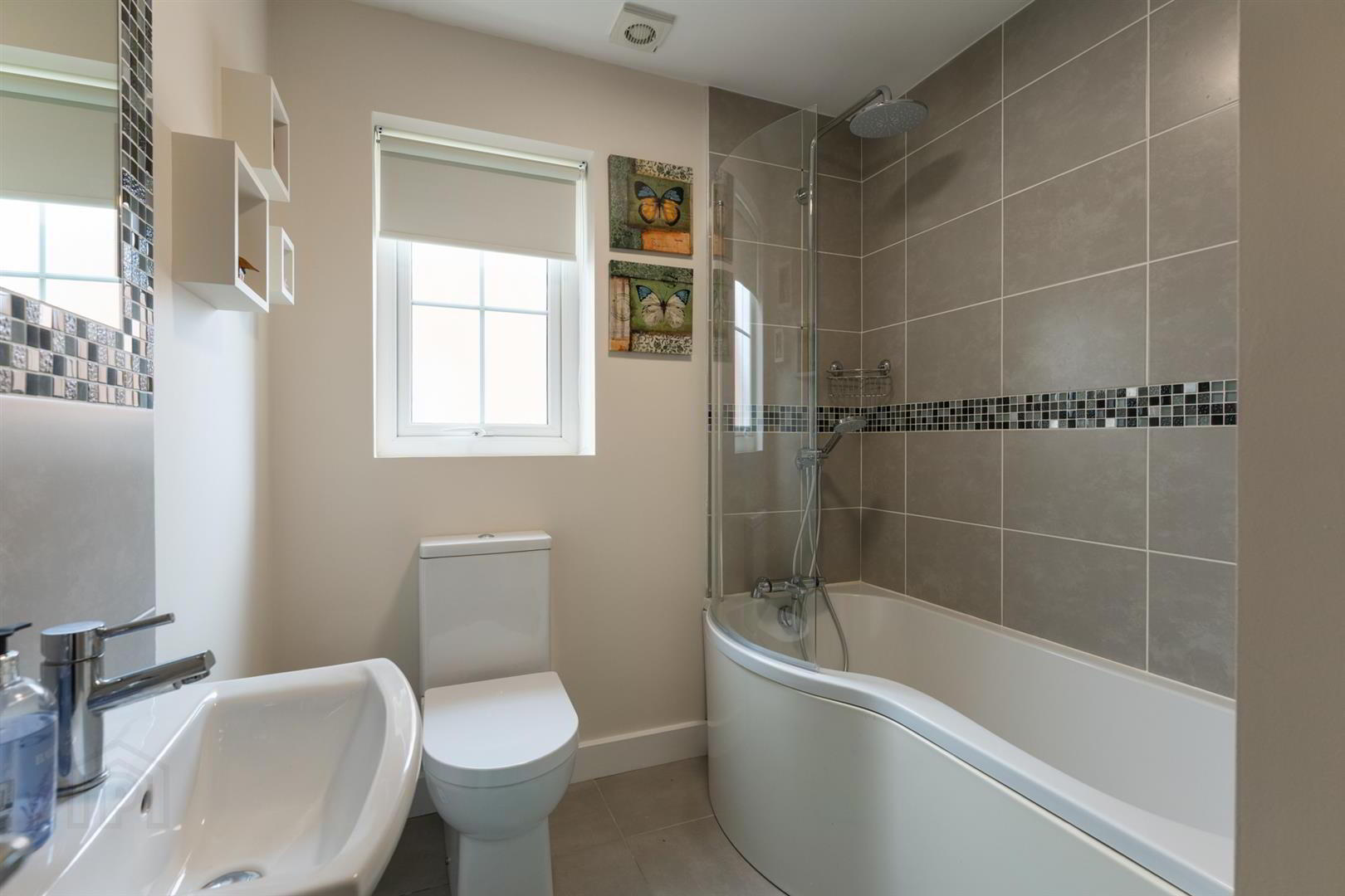 8 Rocklyn Drive 17 of 21
