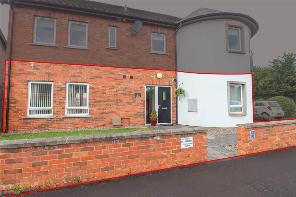 5 Thurlow Gate 3 of 19