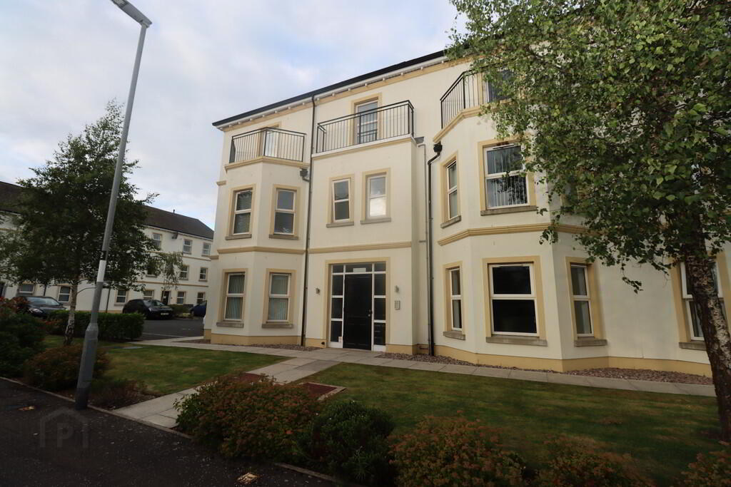 15 Corran Mews 2 of 10