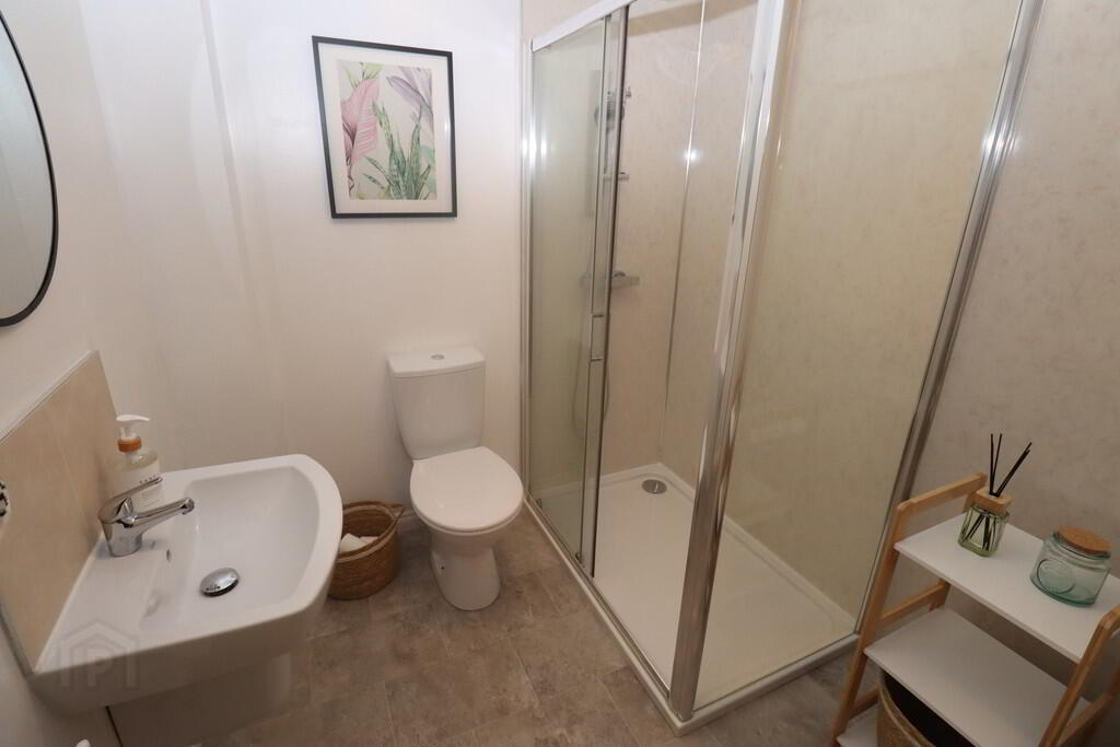 15 Corran Mews 10 of 10