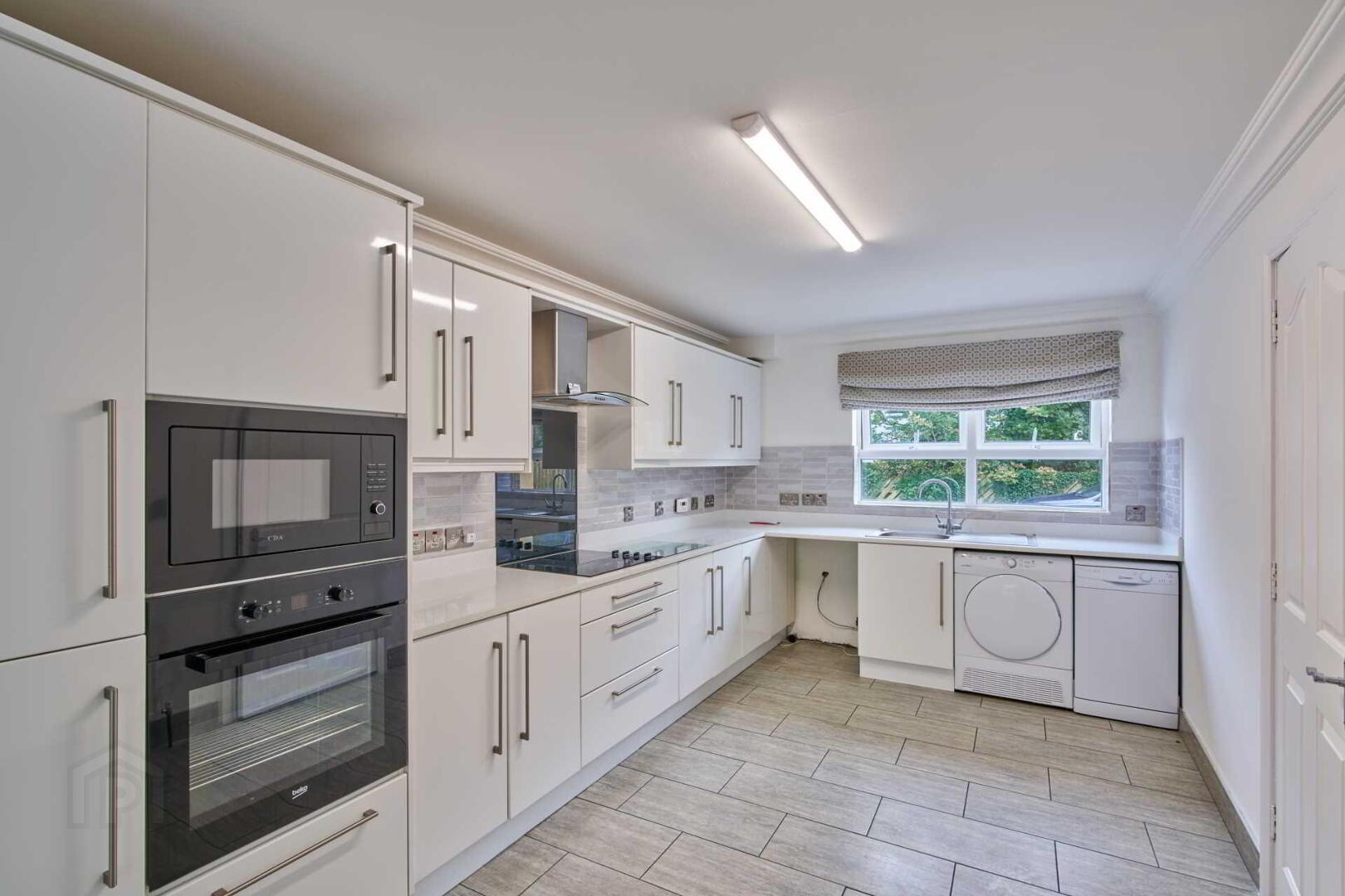 3 Whitebridge Park 4 of 35