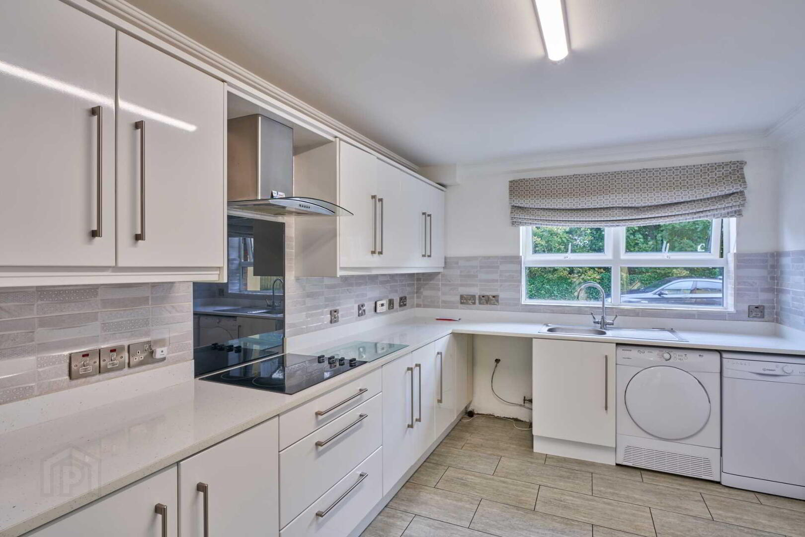 3 Whitebridge Park 5 of 35
