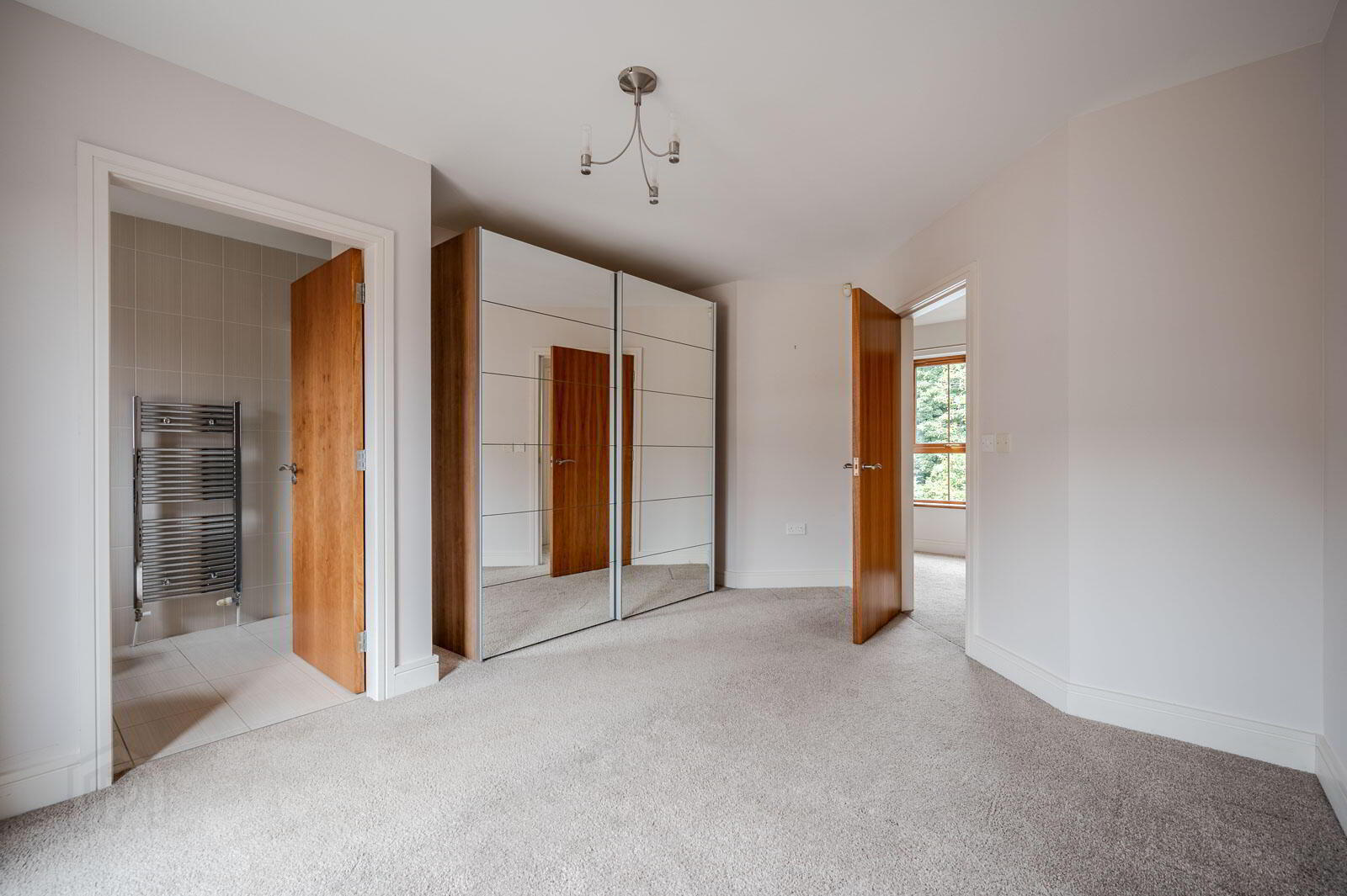 Apt 5, 313 Belmont Road 7 of 26