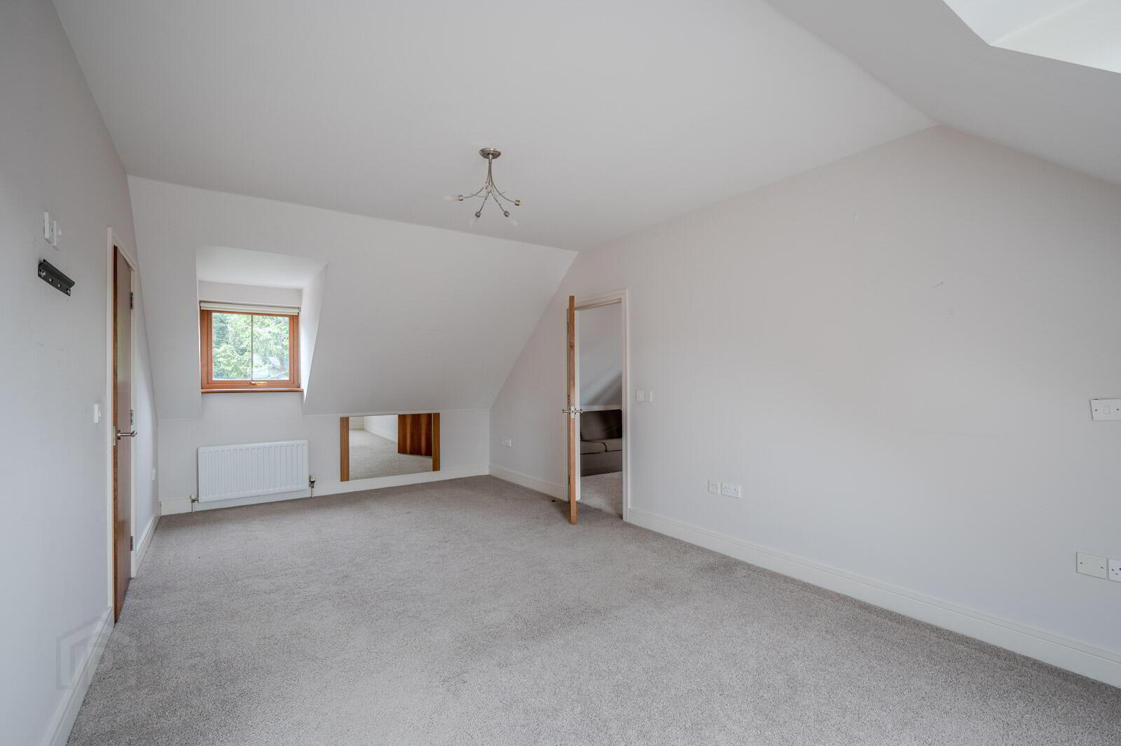 Apt 5, 313 Belmont Road 25 of 26