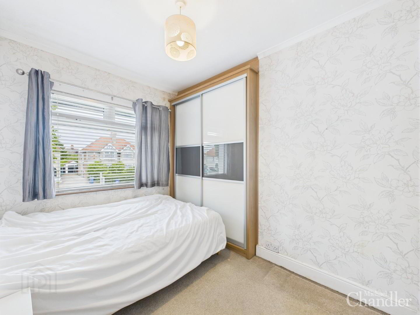 329 Castlereagh Road 11 of 16