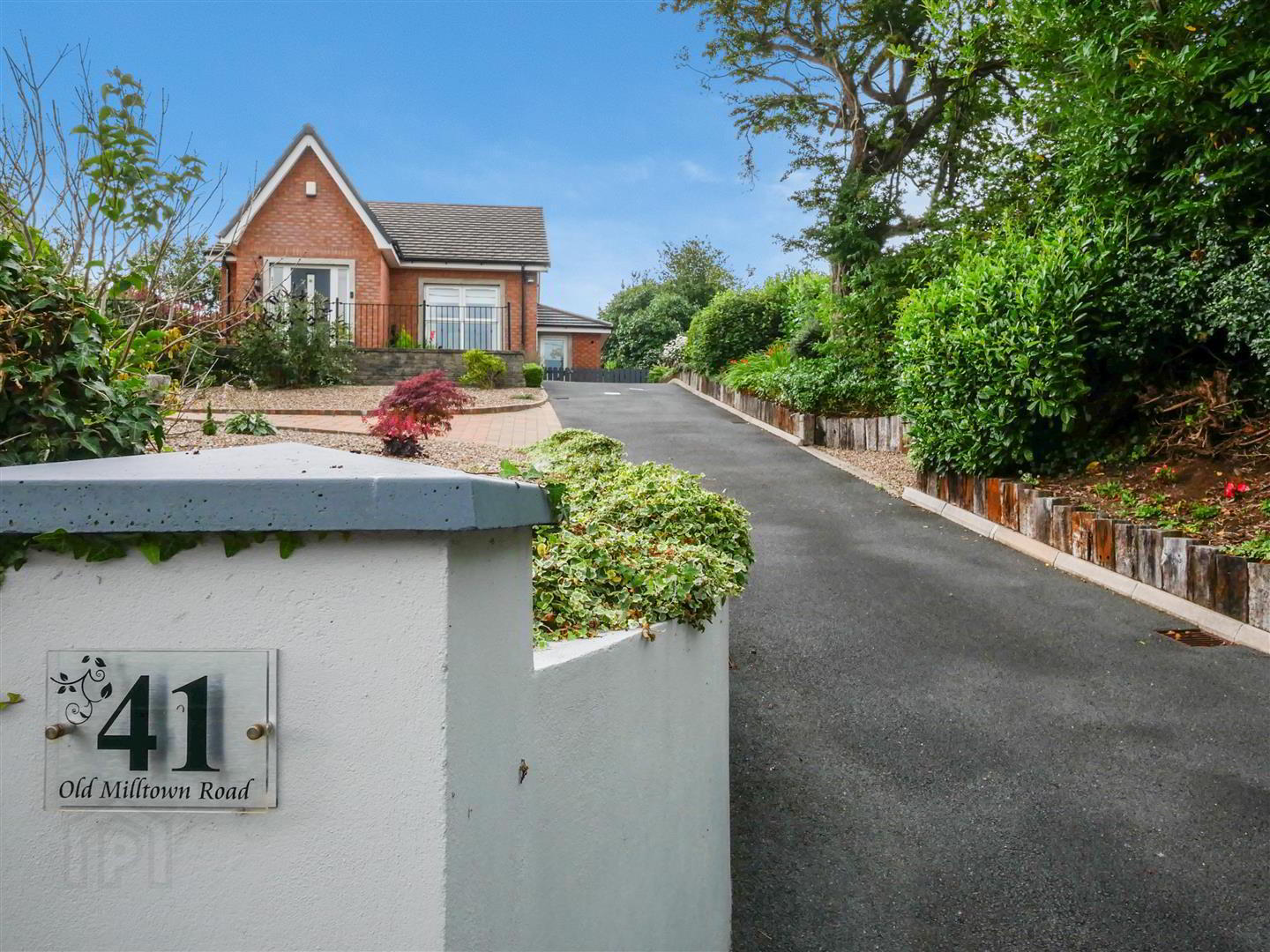 41 Old Milltown Road 1 of 25