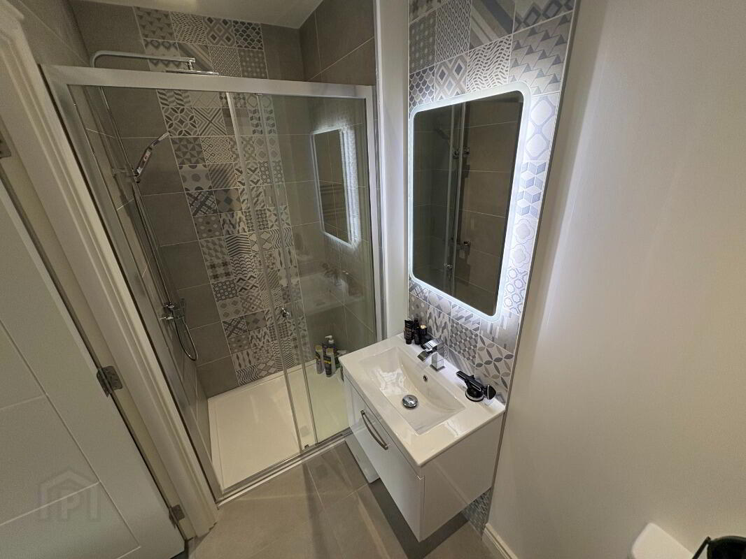 Apt 3, 45 Newforge Lane 16 of 18