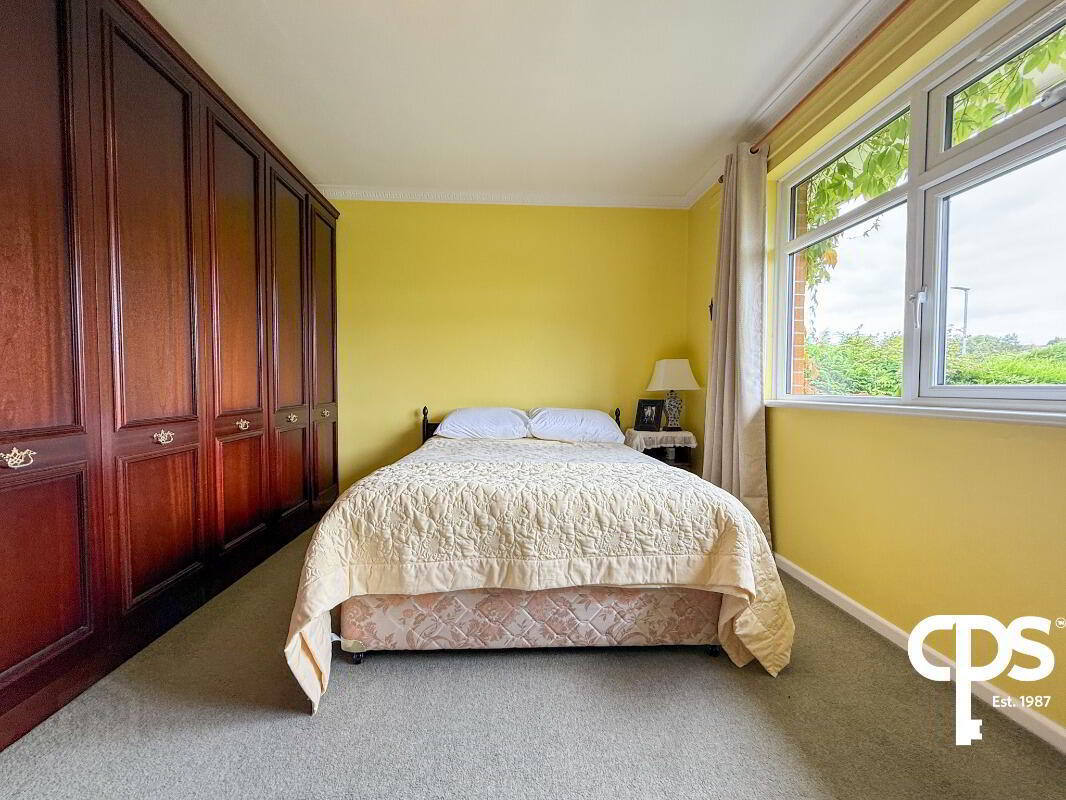 49 Sperrin Park 18 of 36