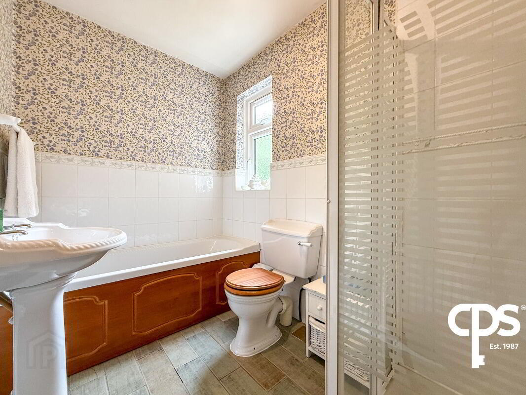 49 Sperrin Park 23 of 36