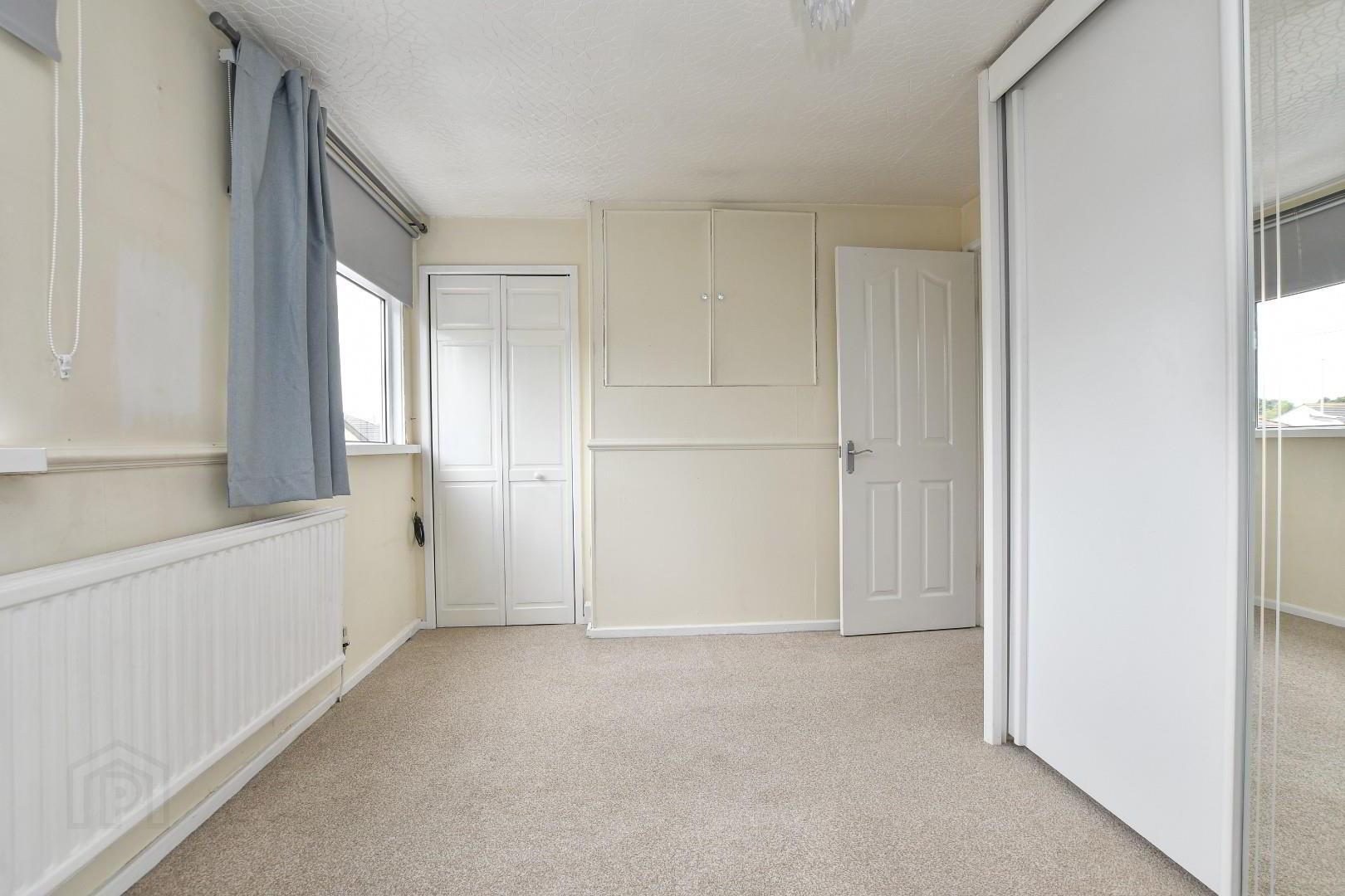 12 Lower Crescent 17 of 30