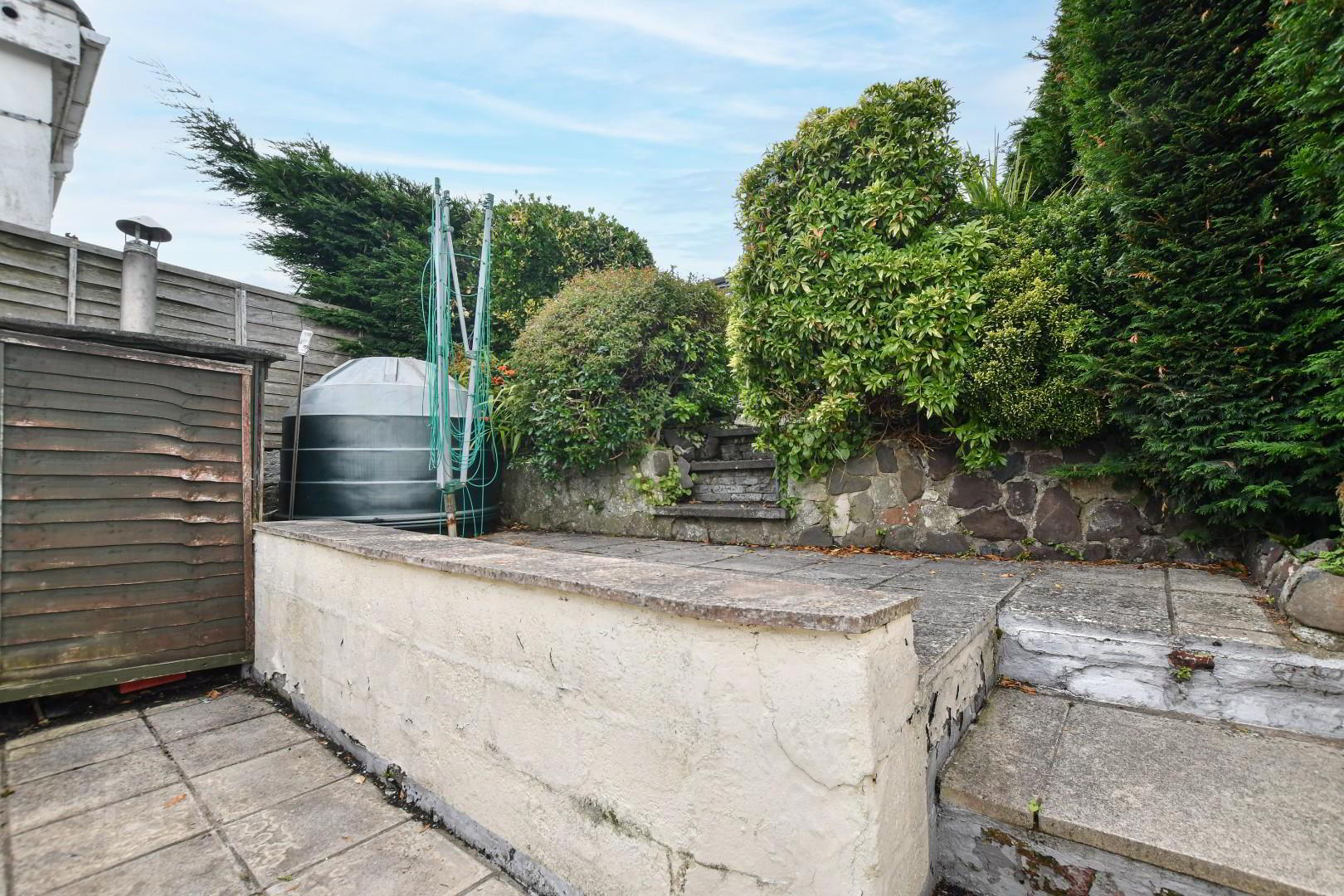 12 Lower Crescent 23 of 30