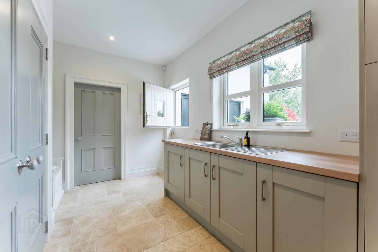 5 Mullurg Road 12 of 43