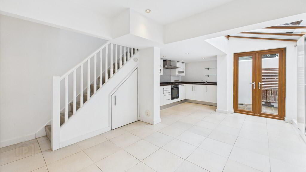 34 Lyle Road 5 of 13