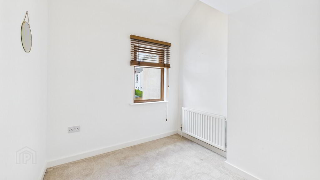 34 Lyle Road 11 of 13