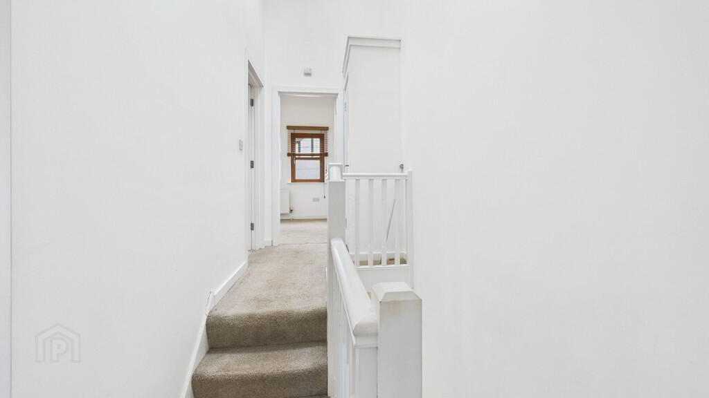 34 Lyle Road 9 of 13