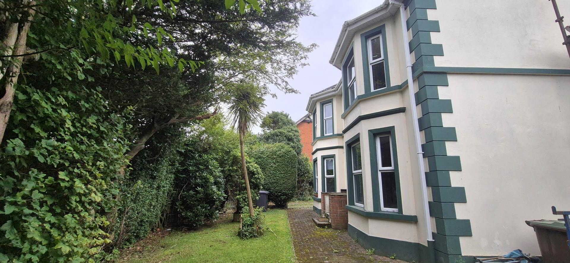 23 Glen Road 3 of 63