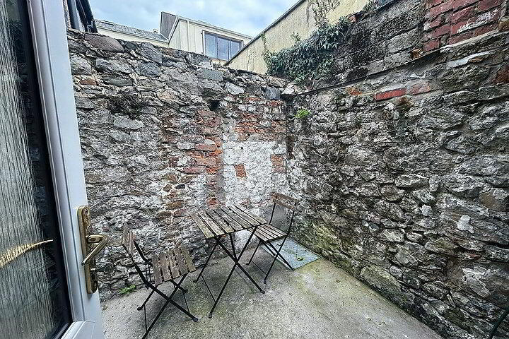 1 Carpenters Court 7 of 7
