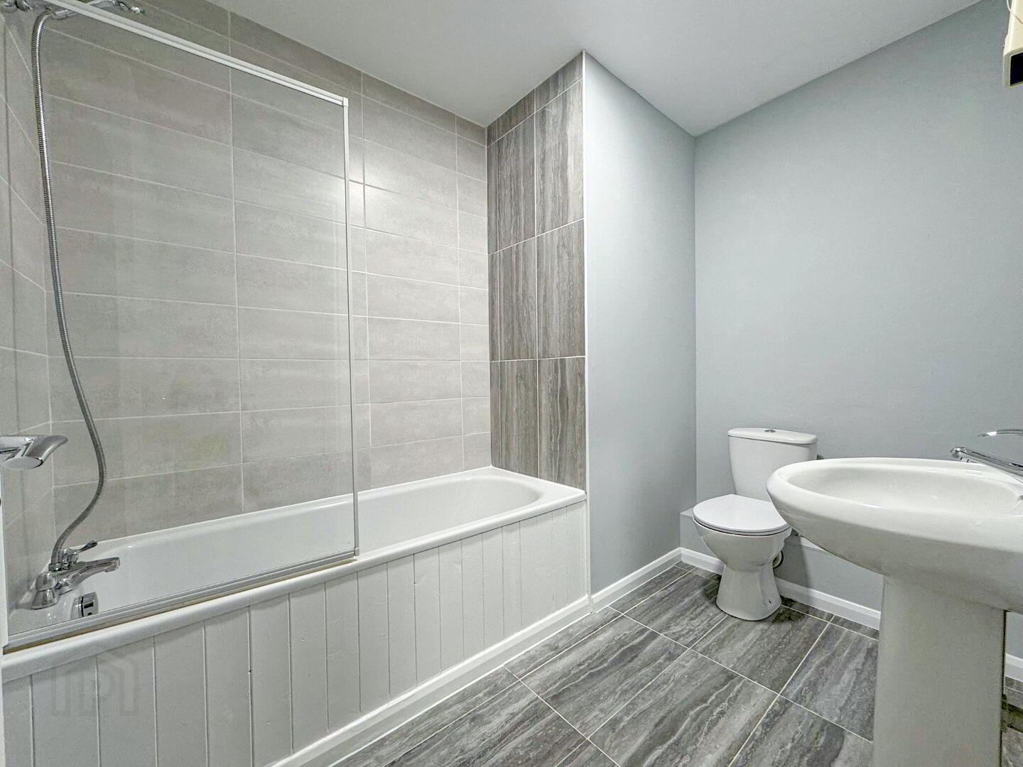 Apt 118 Block A, Millbrook, John, F Kennedy Parade 13 of 15