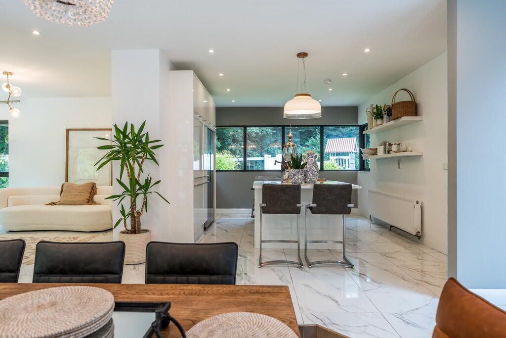 Ashbrooke, 22 Millvale Road 13 of 39