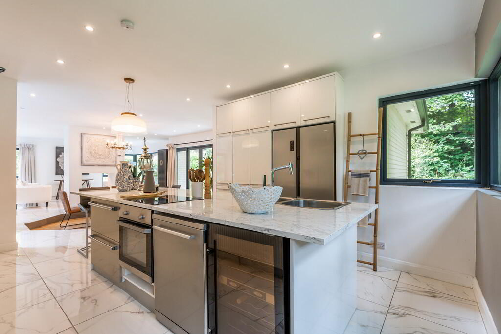 Ashbrooke, 22 Millvale Road 15 of 39