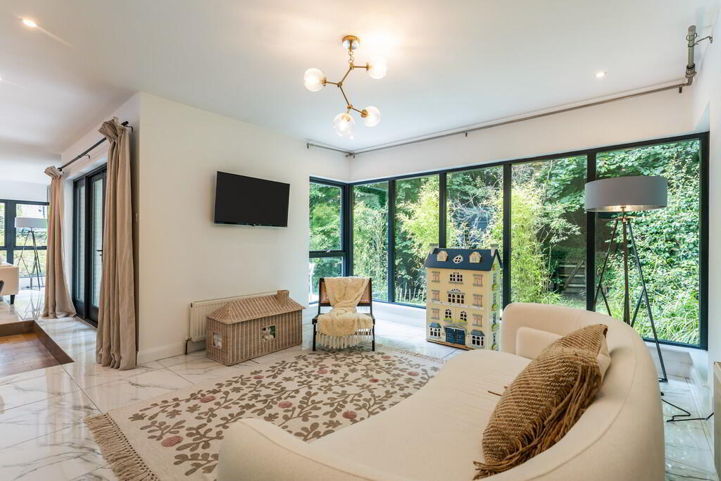 Ashbrooke, 22 Millvale Road 17 of 39